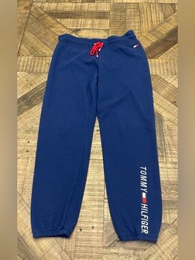 Tommy Hilfiger blue joggers with a drawstring waist, side pockets & leg logo